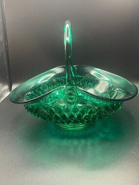 Tiara Vintage Green Diamond Point Basket